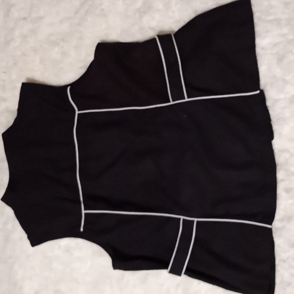 VEST - Picture 5 of 5